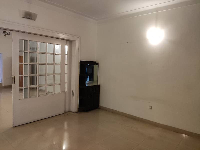 2 Kanal House Wooden Floor For Rent 4