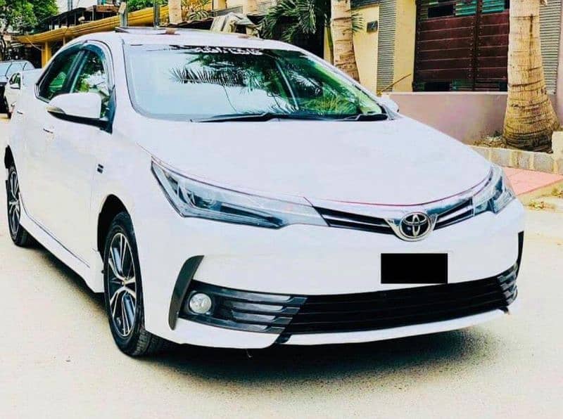 Toyota Altis Grande 2017 1