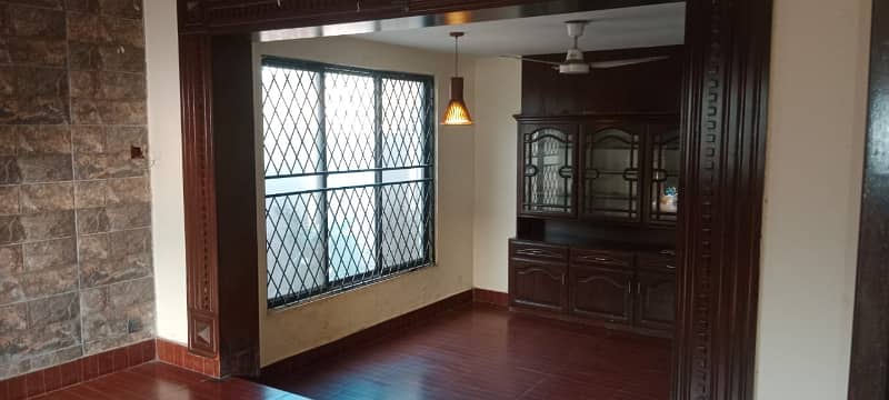 1 Kanal Beautiful Full House Available for Rent in X Block Phase 3 DHA Lahore 0