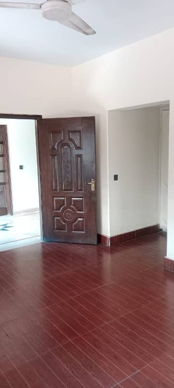 1 Kanal Beautiful Full House Available for Rent in X Block Phase 3 DHA Lahore 5