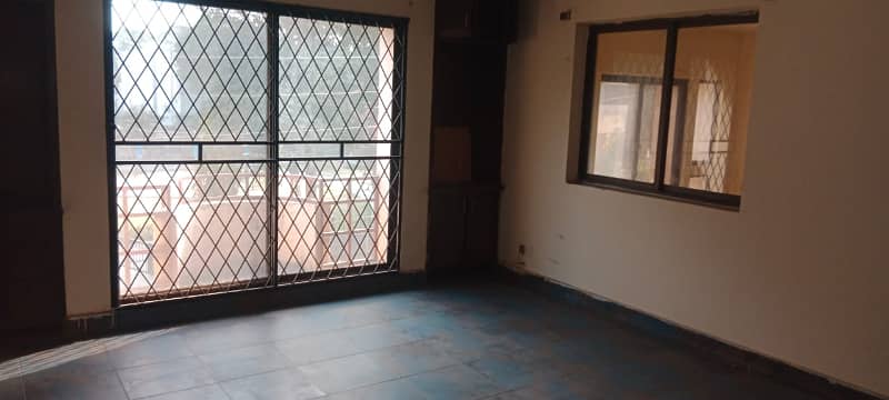 1 Kanal Beautiful Full House Available for Rent in X Block Phase 3 DHA Lahore 15