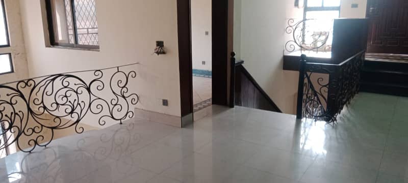 1 Kanal Beautiful Full House Available for Rent in X Block Phase 3 DHA Lahore 23