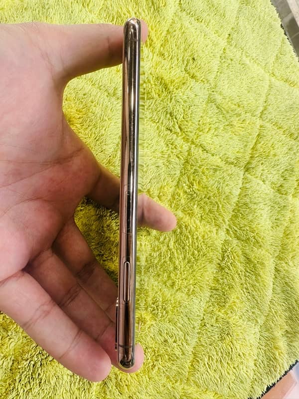 iPhone xs Max 64 GB jv full genuine 81 battery health 3