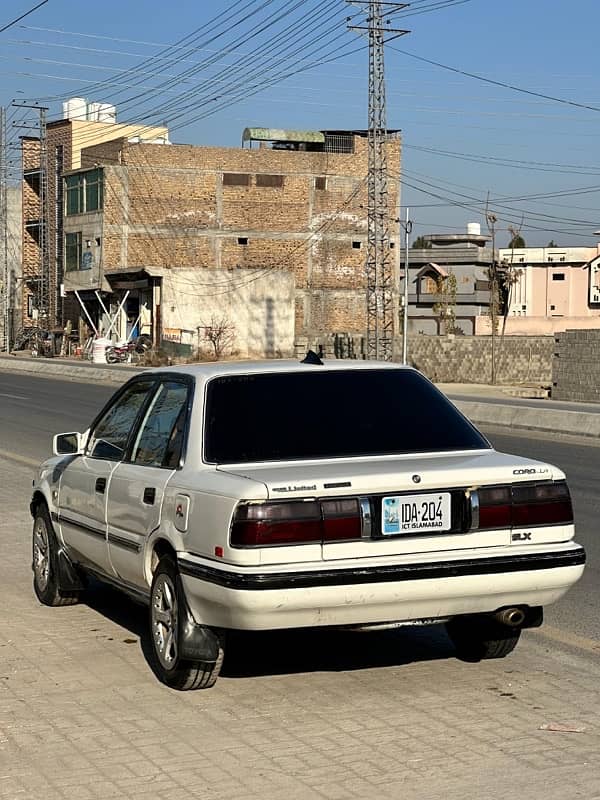 Toyota Corolla XE 1988 10