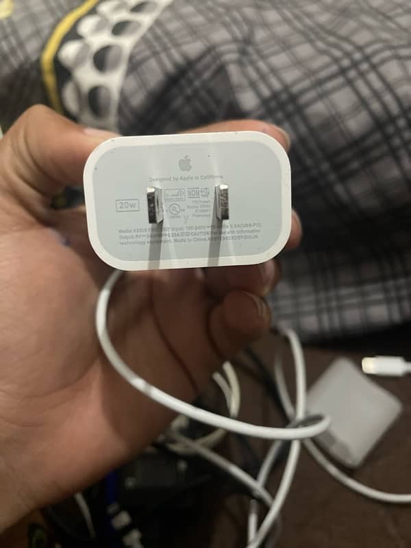 Apple orignal charger 3