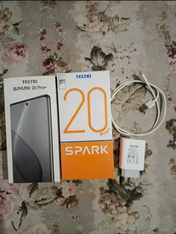 Tecno spark 20 pro plus 4