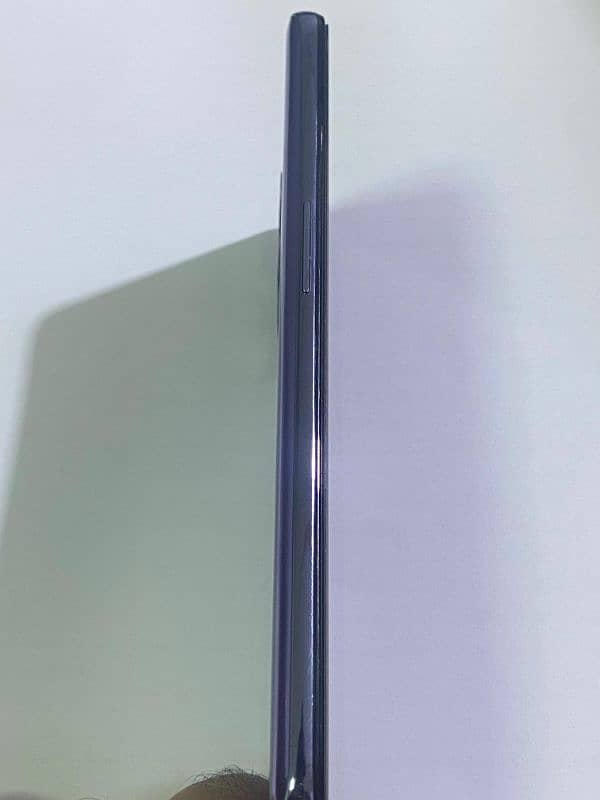 One Plus 9 5g Snapdragon 888 12/256 10/10 Condition 2