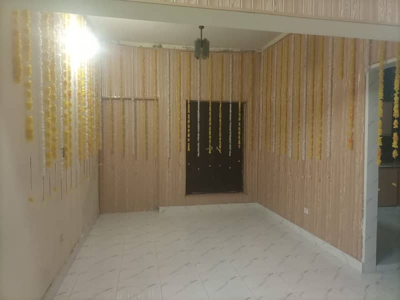 01 KANAL DESIGNER LUXURY UPPER PORTION AVAILABLE FOR RENT 1