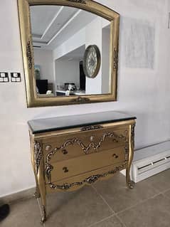 console with mirror