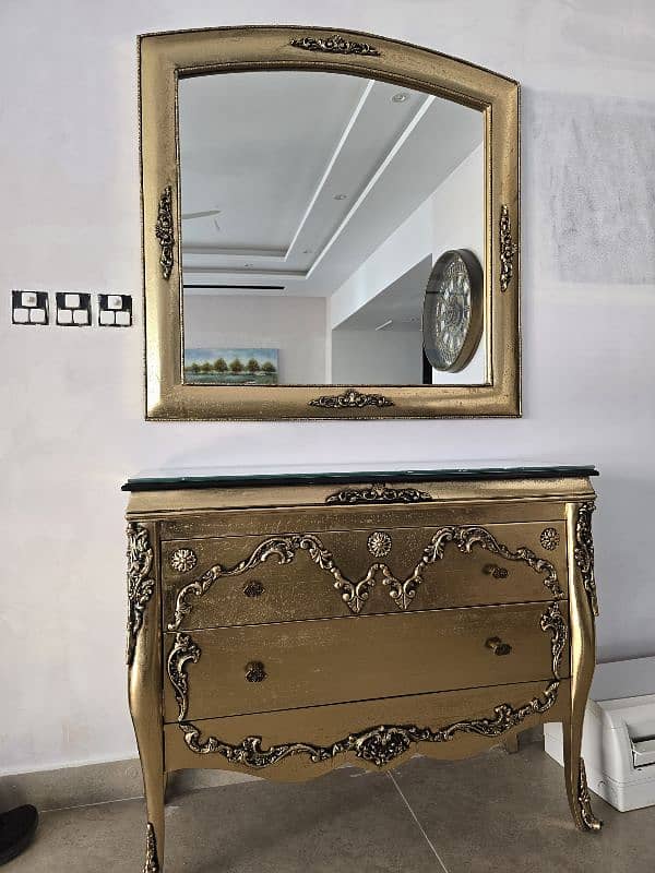 console with mirror 1