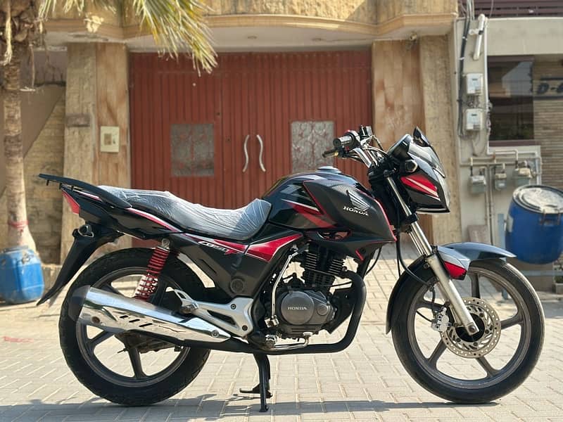 Honda CB 150F 5