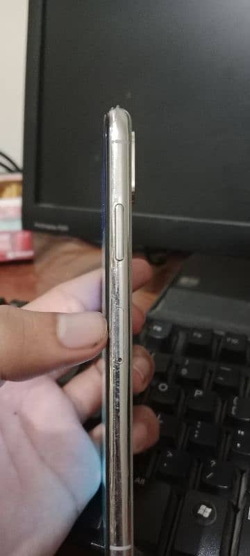 iphone xs non PTA 3