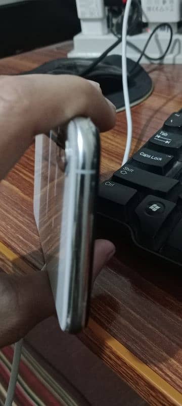 iphone xs non PTA 4