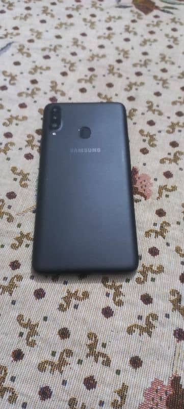 samsung galaxy  a20s non pta 10/10 came from uae 0