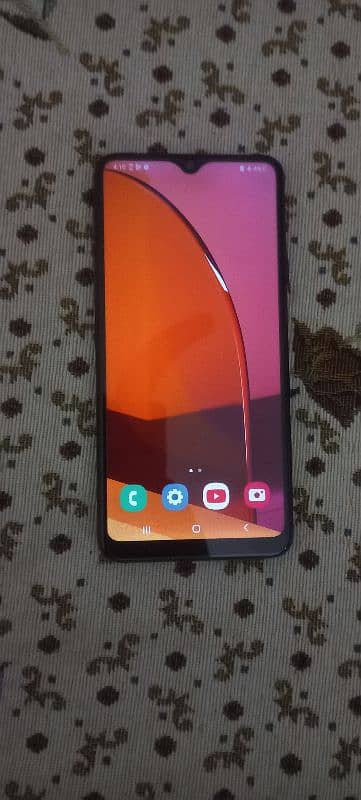 samsung galaxy  a20s non pta 10/10 came from uae 6