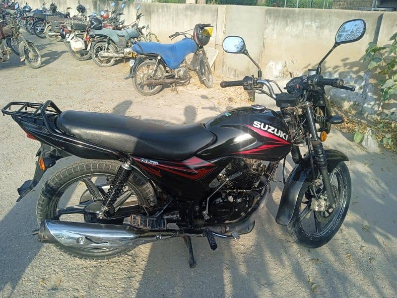 SUZUKI GR 150 1