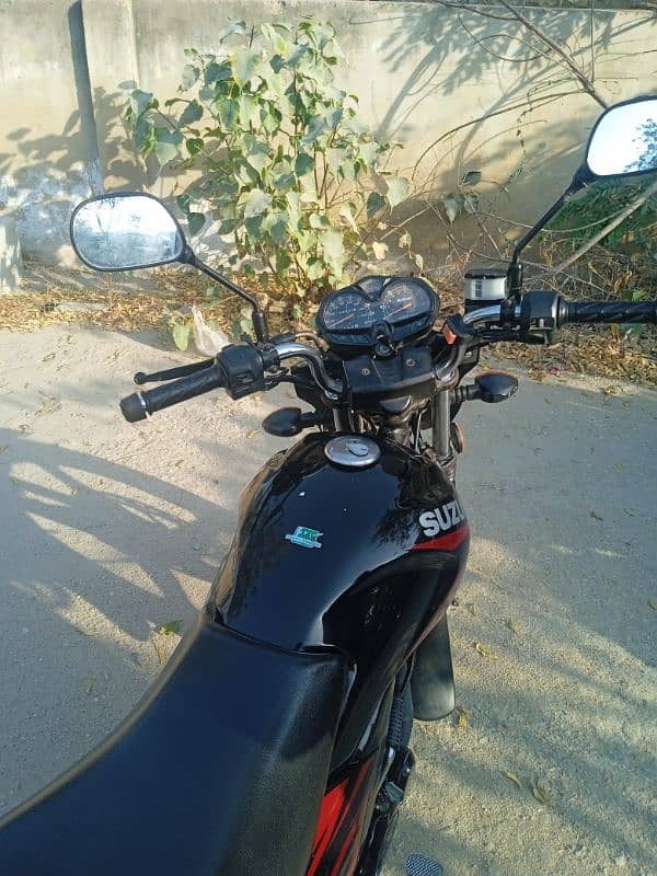 SUZUKI GR 150 6