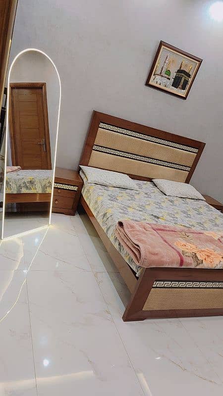 Complete Bedset with 2 side tables & long mirror 6