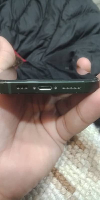 iphone 13 alpine green 3