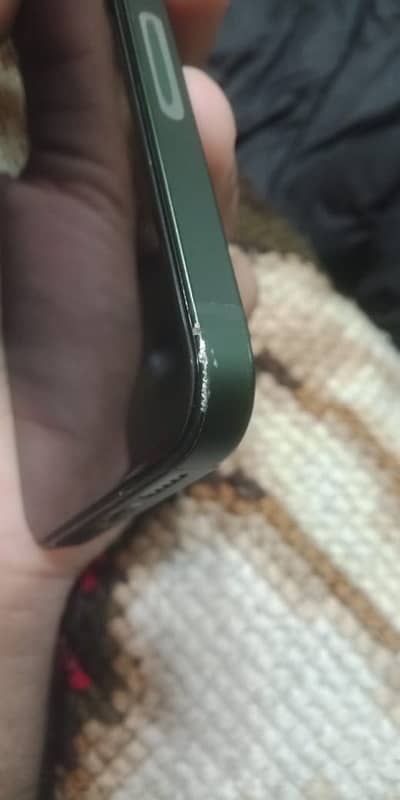 iphone 13 alpine green 7