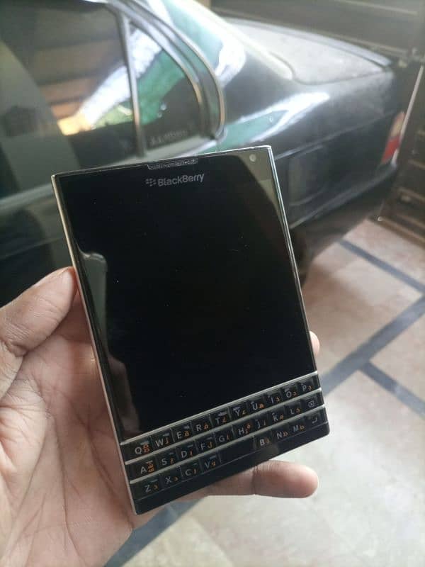 Blackberry Passport 10/10 Condition PTA Approved 6