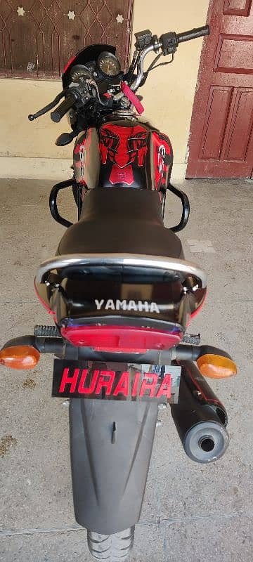 Yamaha YBR 125 5