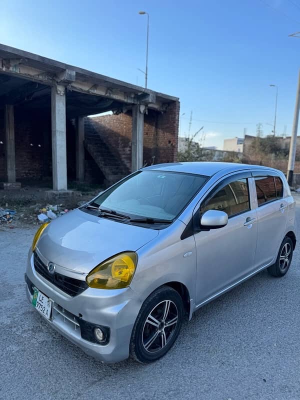 Daihatsu Mira 2013 1