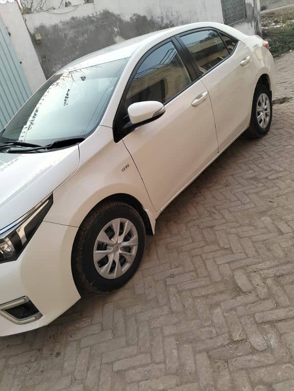 Toyota Corolla XLI 2015 3