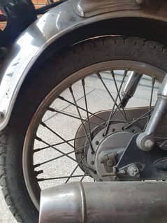 CD 70 Bike new tyre Good Condition of bike single hand use