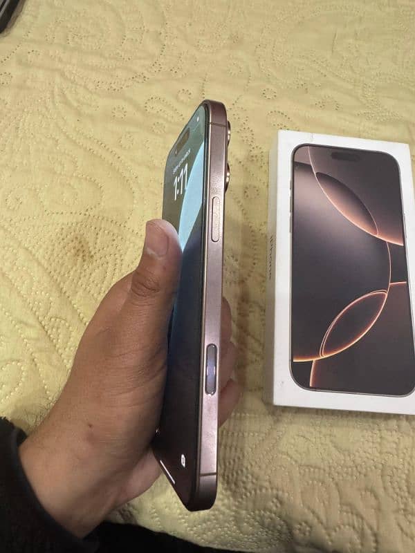 iPhone 16 Pro Max HK 256gb sims non active 4