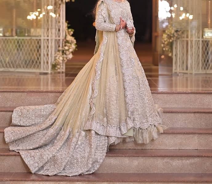 wedding dress| walima dress| walima maxi| Tail duppatta 1