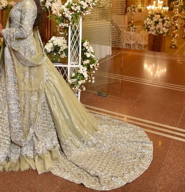 wedding dress| walima dress| walima maxi| Tail duppatta 4