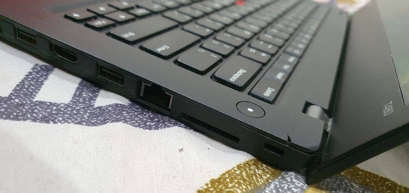 Lenovo ThinkPad T480 i7 8th Gen – Business Laptop 1