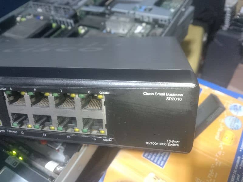 Cisco SR2016 V2.2 16ports gigabit ethernet switch 4