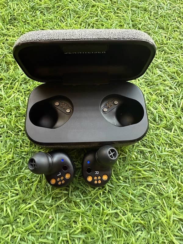 Original Sennheiser MOMENTUM True Wireless 2 8