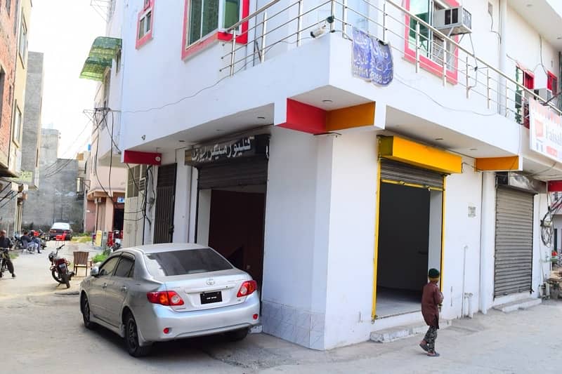 SHOP AVAILABLE near Lums DHA (punjab small ind scty) 5