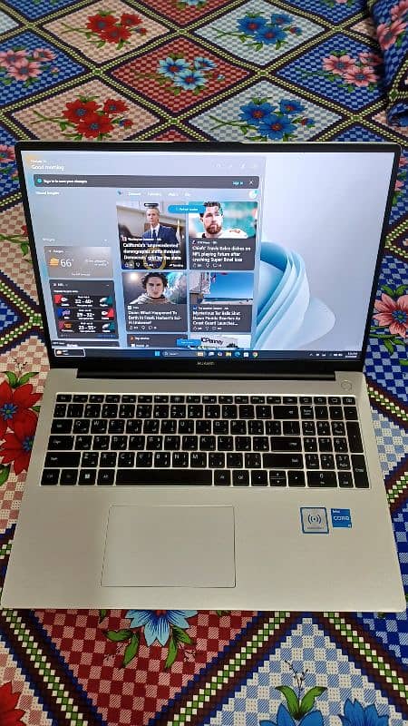 Huawei MateBook D16 i5 12th Gen in Very Good condition 13