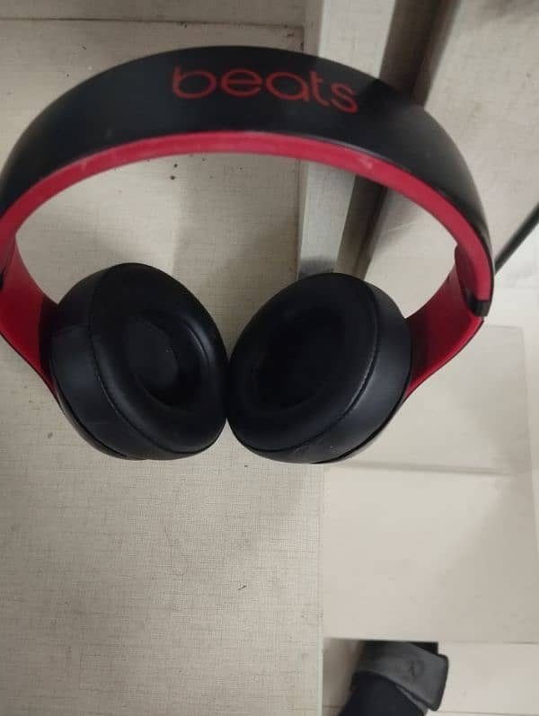 Original BEATS Studio 3 Headphones 0