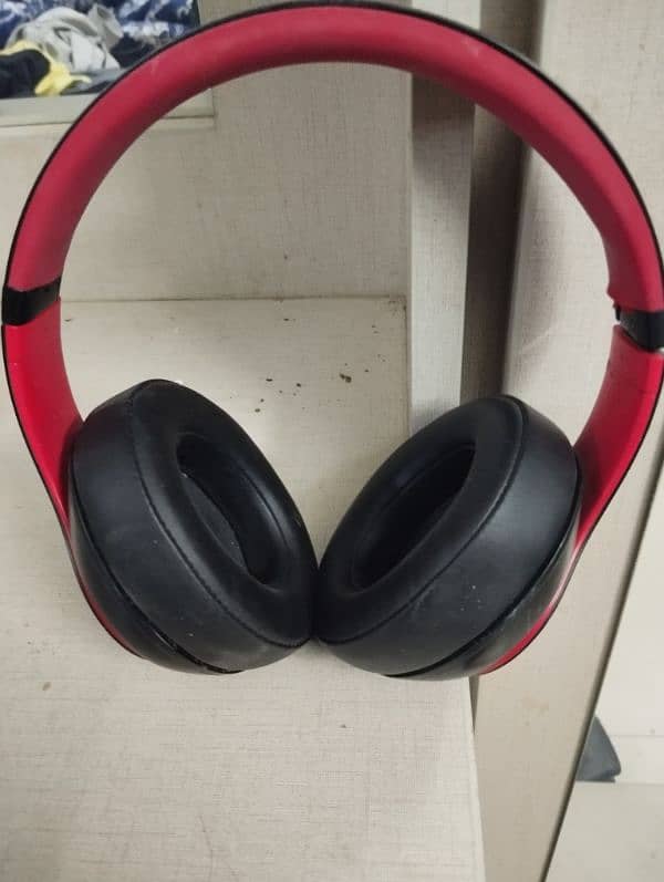 Original BEATS Studio 3 Headphones 1