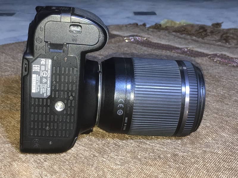 Nikon D5200 with Tamaron 18-200mm lens. 5