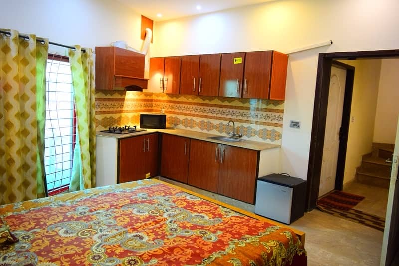 FULL FURNISHED APARTMENT NEAR LUMS(punjab small ind scty) 0