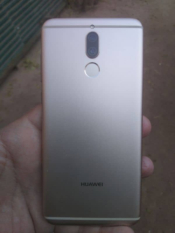 Huawei mate 10 lite 4/64 pta approved 0