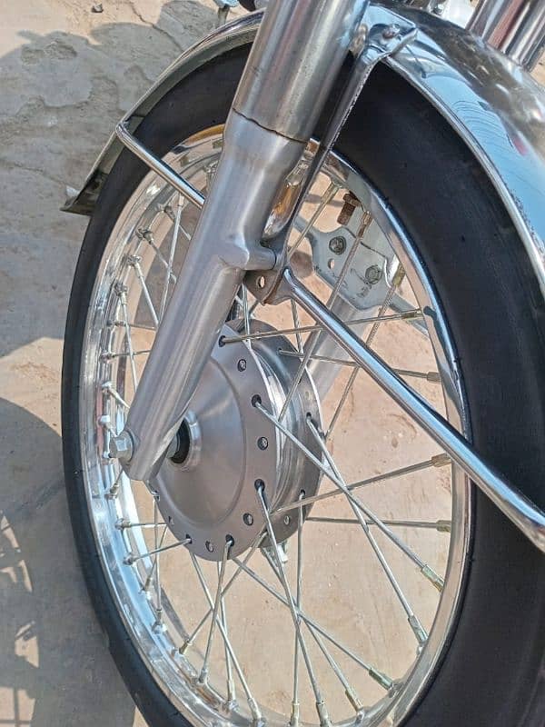 Honda  CG 125  2015 Model for sale 6