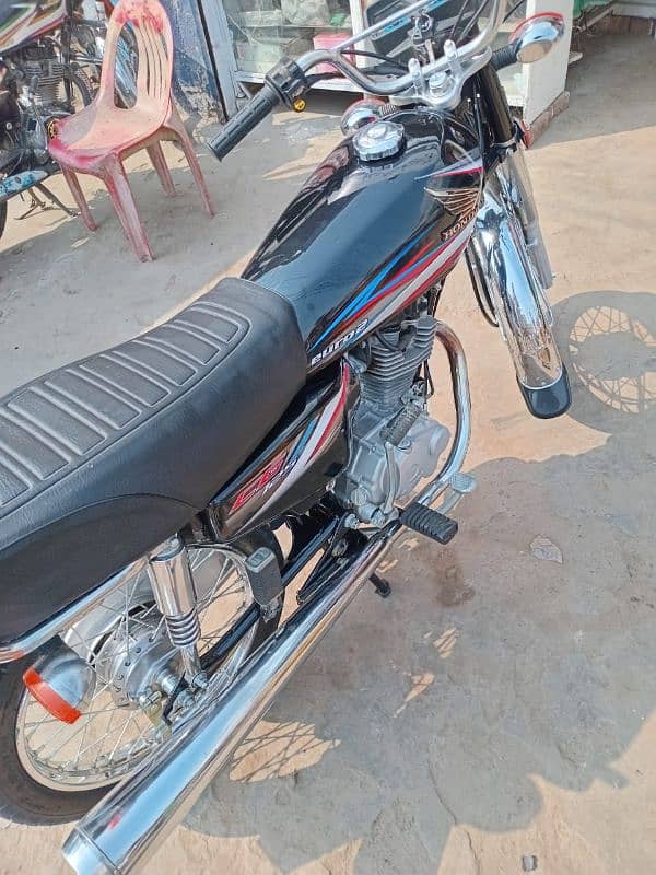 Honda  CG 125  2015 Model for sale 16