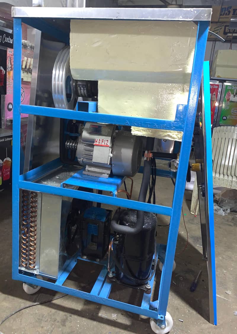 ICE CREAM | 14" | 2 TON | Used Cone Machine 8