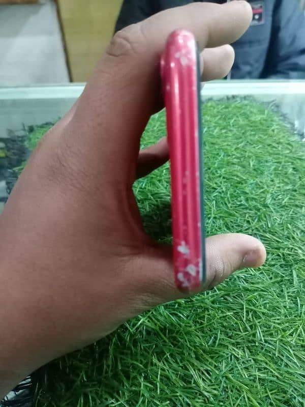 SIM working iPhone 11 (SIM clutch) 1