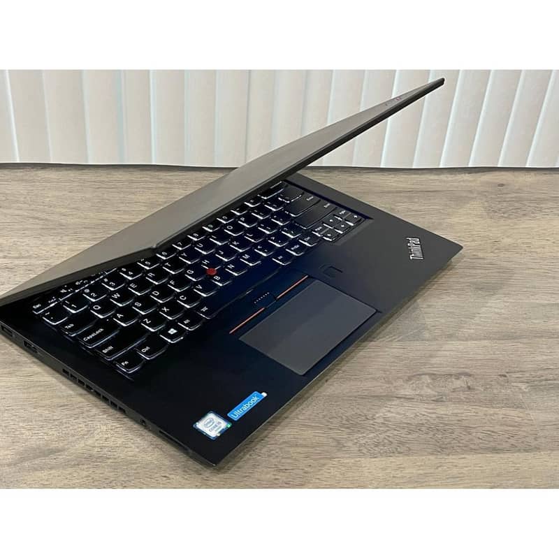 lenovo x270 I5 7th/ 8gb ram/256SSD Dual Battery Model 4