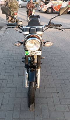 Suzuki GS