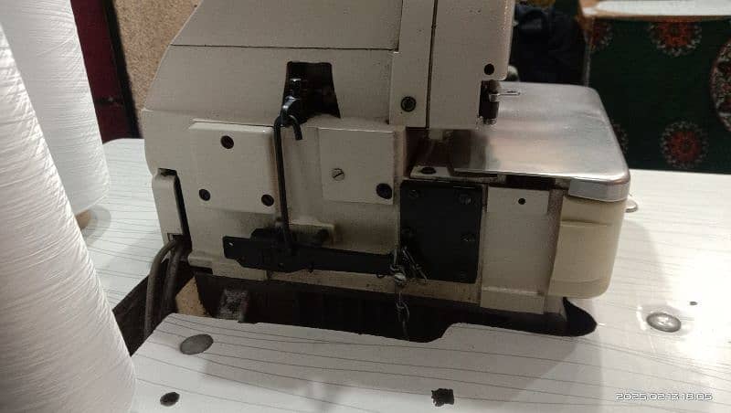 Piko and overlock machine 4