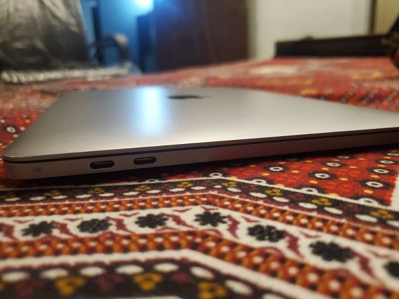 MacBook Pro Intel i5 2020 3